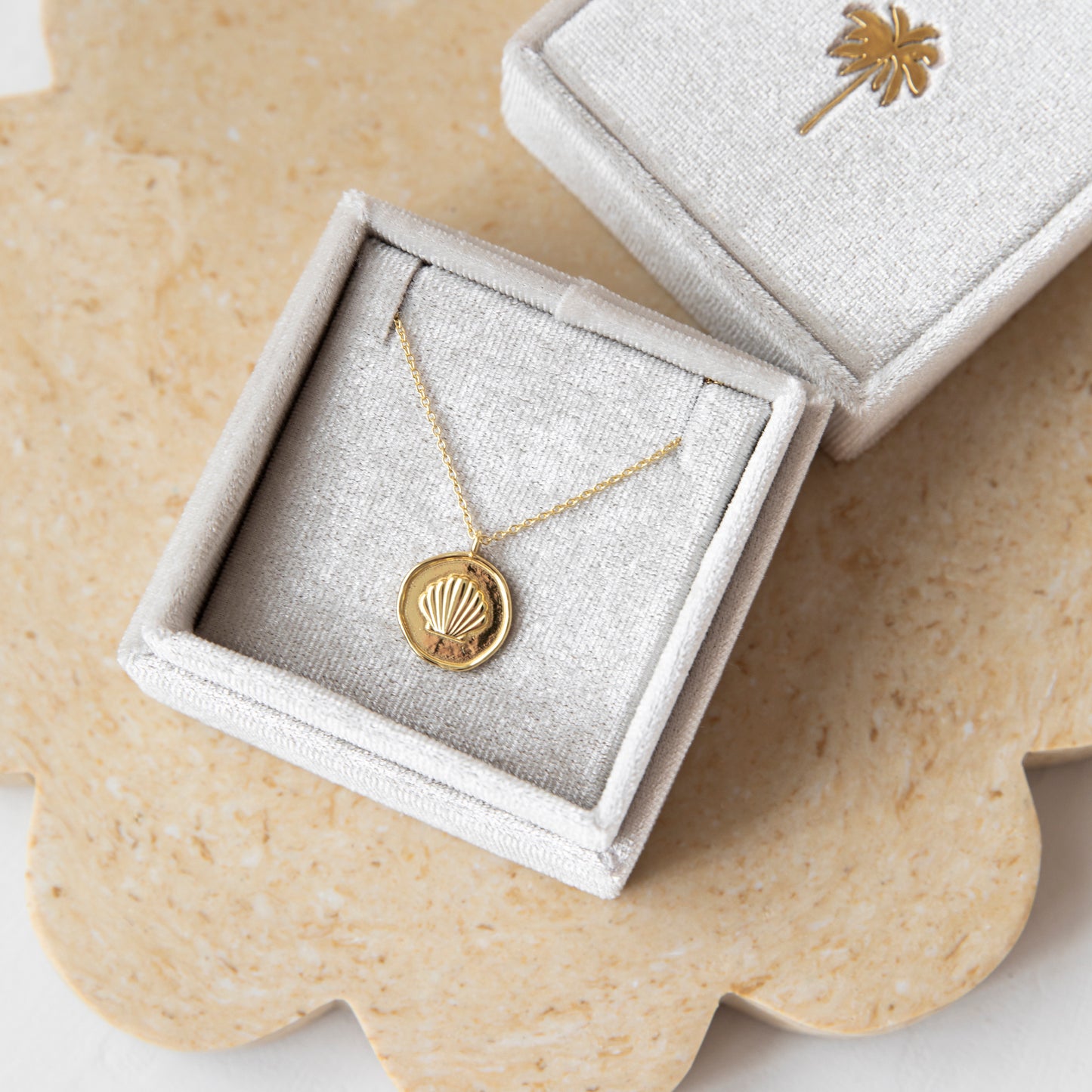 Island Vibes Shell Necklace