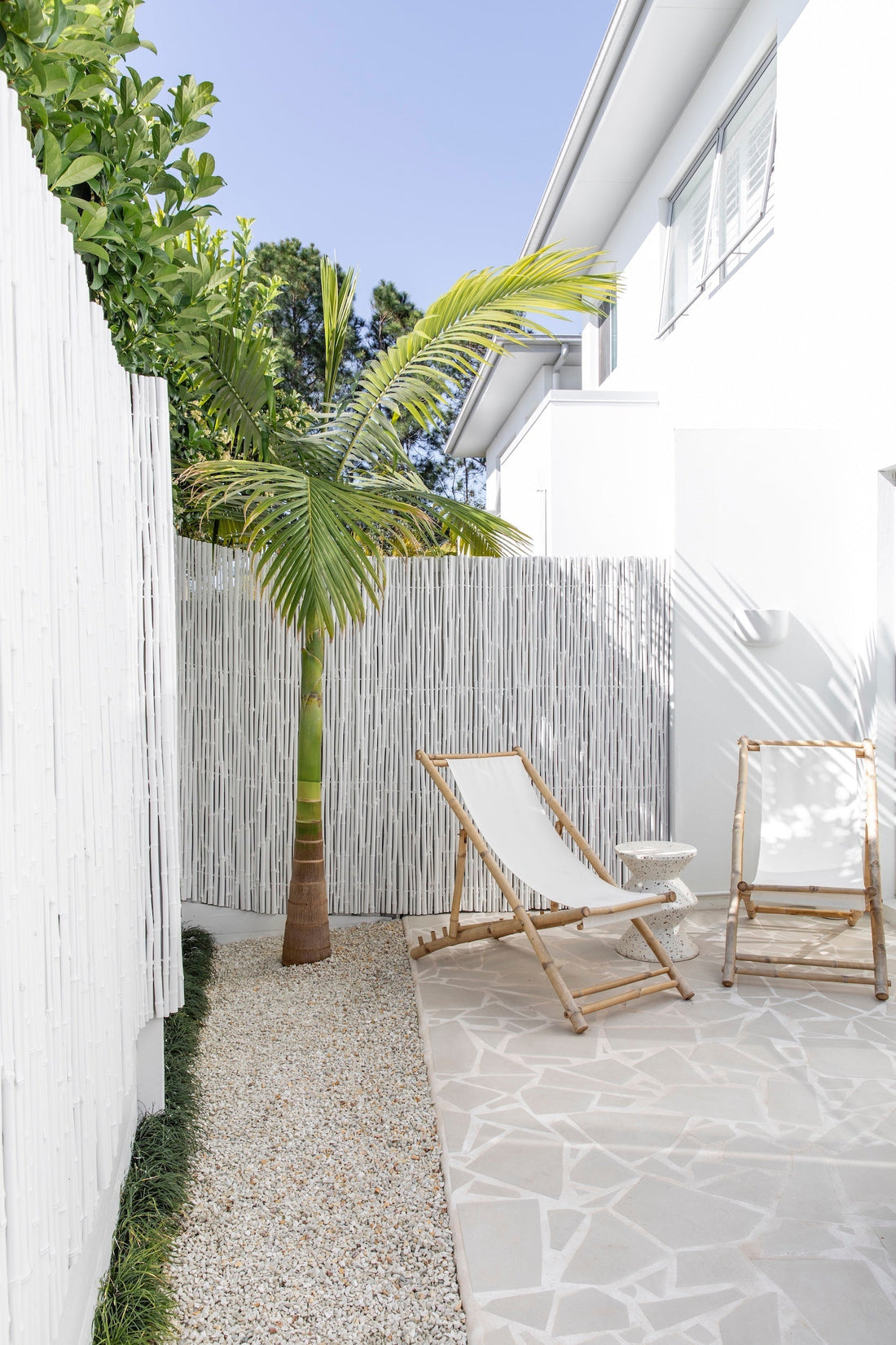 Bamboo Fence Ideas to Create a Resort-Style Backyard