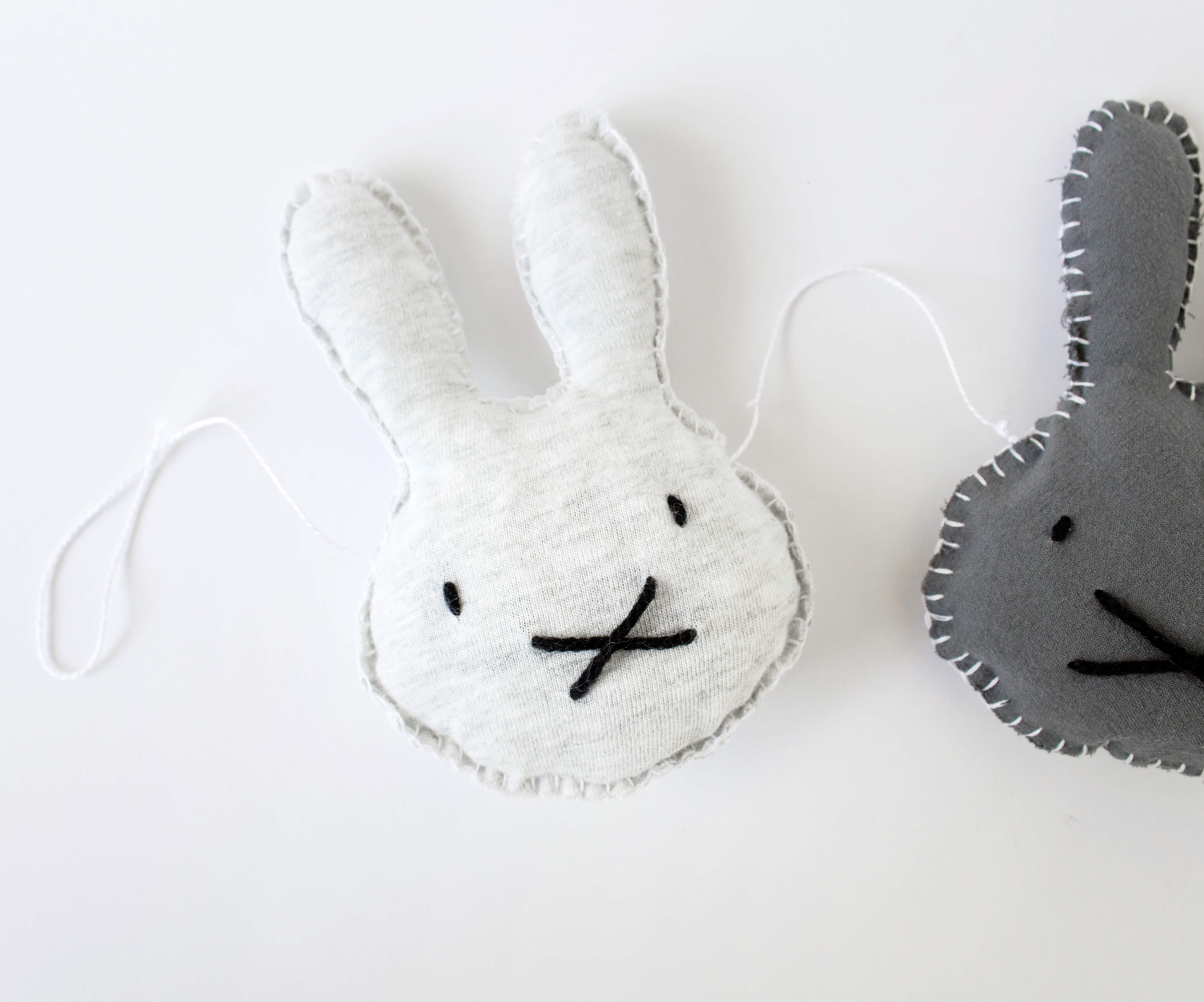 Scandinavian-bunny-garland